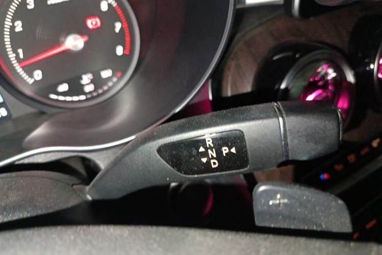 Used Mercedes-Benz C-Class 2016 C 200 L Sport Edition Gear Lever