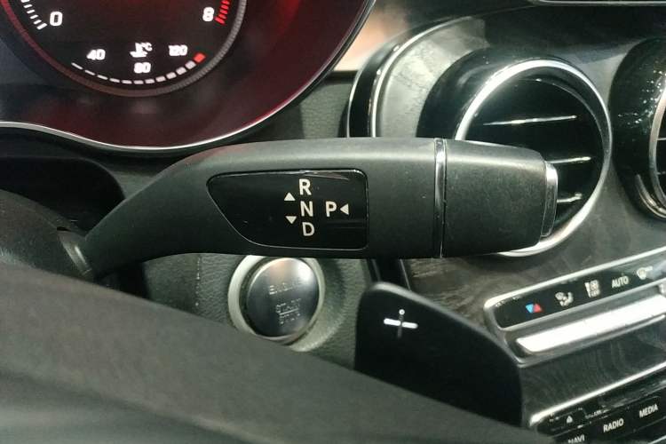 Used Mercedes-Benz C-Class 2016 C 200 L Sport Edition Gear Lever