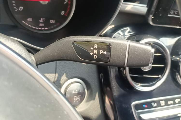 Used Mercedes-Benz C-Class 2016 C 200 Sport Edition Gear Lever
