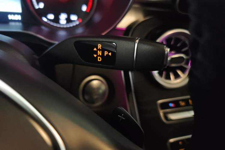 Used Mercedes-Benz C-Class 2016 C 180 L Sport Edition Gear Lever