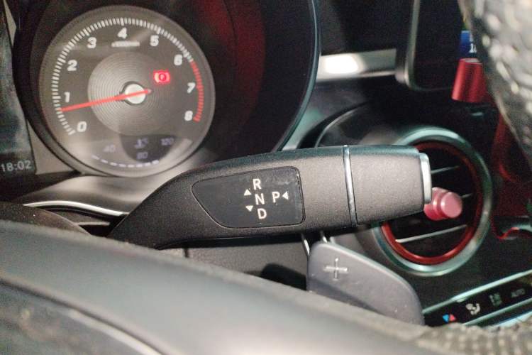 Used Mercedes-Benz C-Class 2016 C 180 Estate Gear Lever
