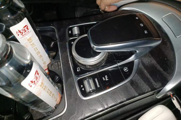 Used Mercedes-Benz C-Class 2016 C 200 L Sport Edition Gear Lever