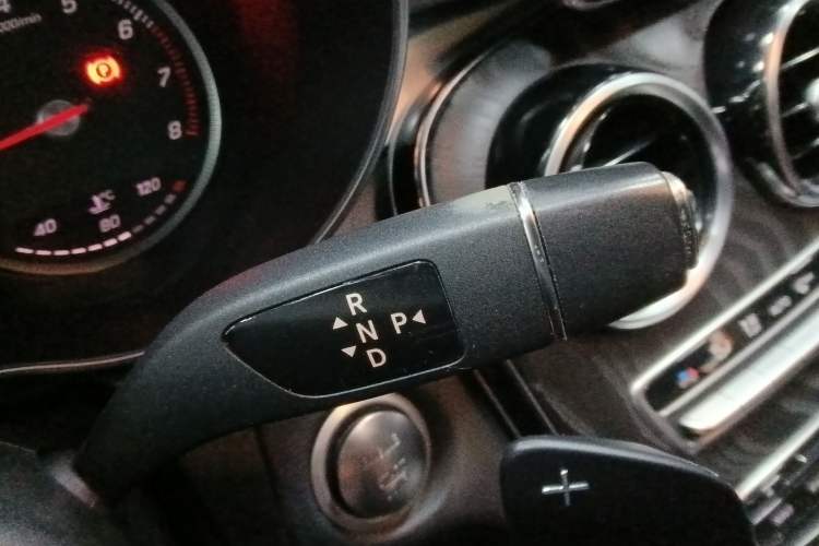 Used Mercedes-Benz C-Class 2016 C 180 L Sport Edition Gear Lever