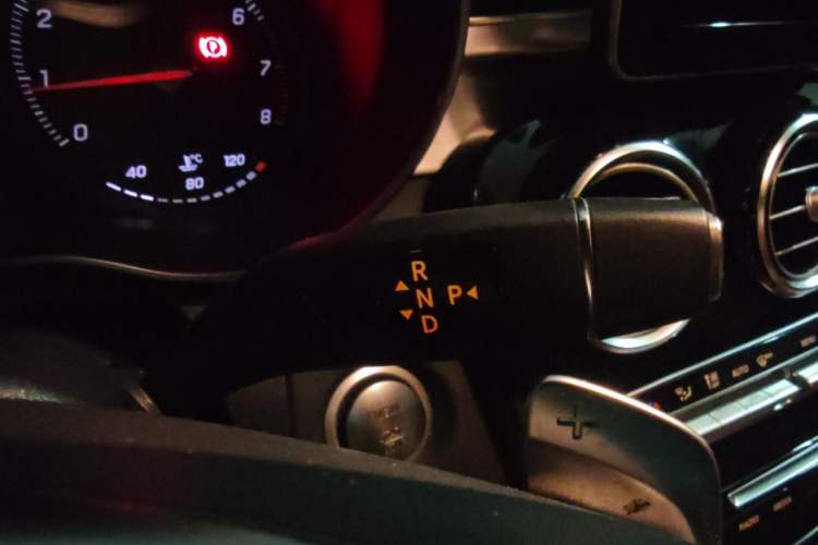Used Mercedes-Benz C-Class 2016 C 200 Coupe Gear Lever