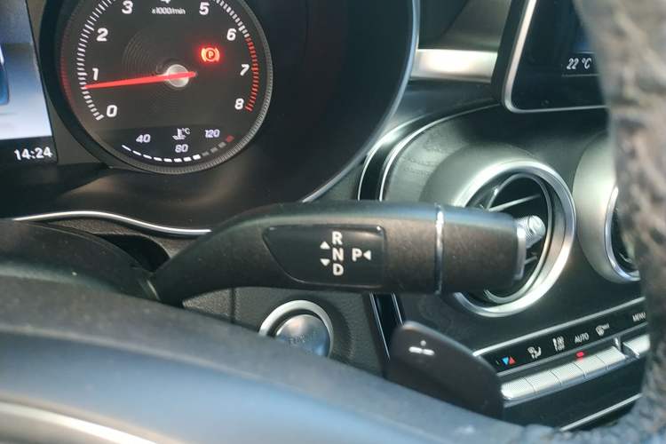 Used Mercedes-Benz C-Class 2016 C 180 Estate Gear Lever