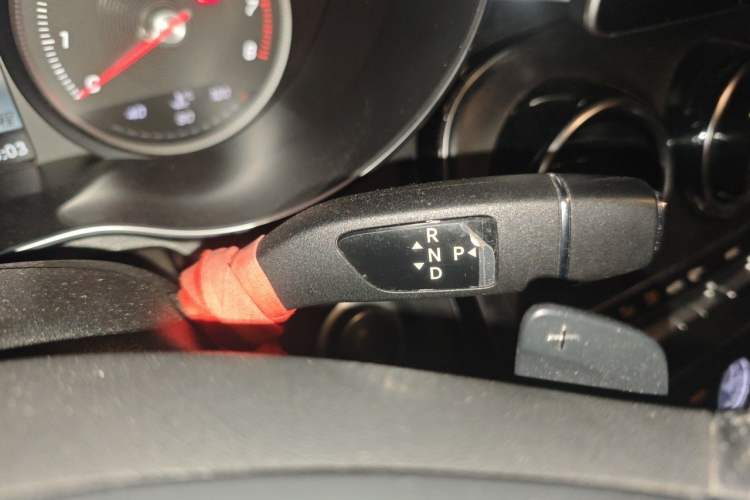 Used Mercedes-Benz C-Class 2016 C 180 L Sport Edition Gear Lever