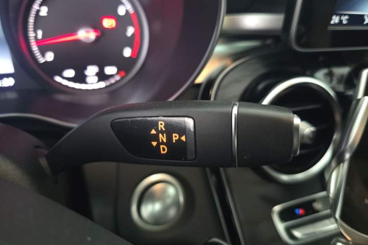 Used Mercedes-Benz C-Class 2016 C 200 L Sport Edition Gear Lever