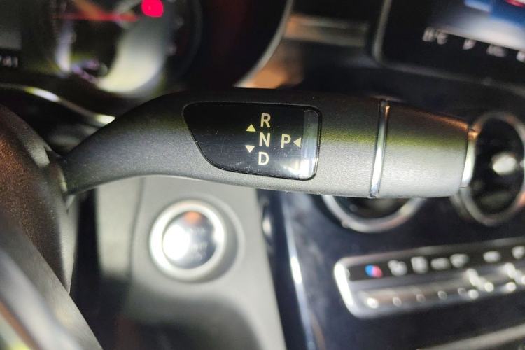 Used Mercedes-Benz C-Class 2016 C 200 Sport Edition Gear Lever