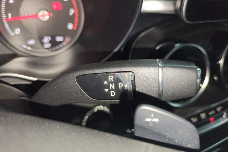 Used Mercedes-Benz C-Class 2016 C 200 L Sport Edition Gear Lever