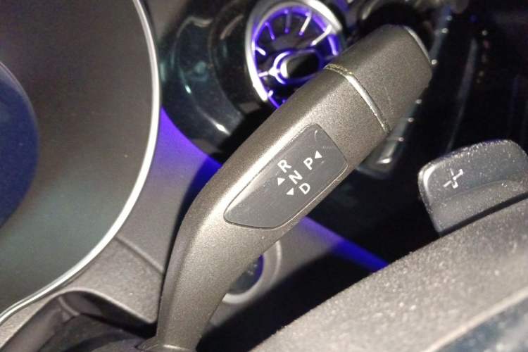 Used Mercedes-Benz C-Class 2016 C 200 Coupe Gear Lever