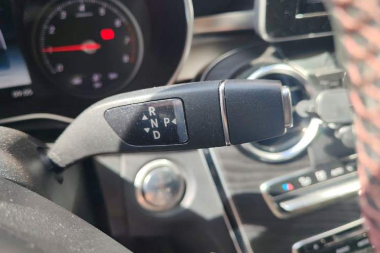 Used Mercedes-Benz C-Class 2016 C 200 L Sport Edition Gear Lever