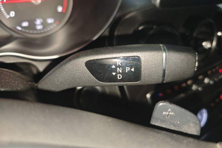 Used Mercedes-Benz C-Class 2016 C 200 L 4MATIC Sport Edition Gear Lever