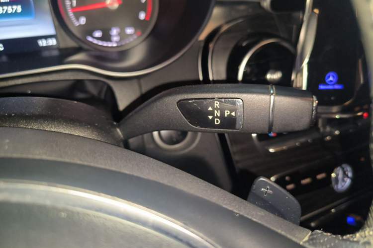 Used Mercedes-Benz C-Class 2016 C 200 L Sport Edition Gear Lever