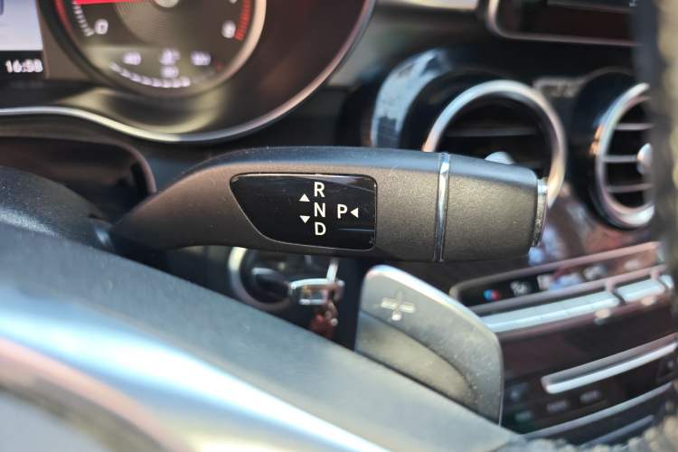 Used Mercedes-Benz C-Class 2016 C 200 Coupe Gear Lever