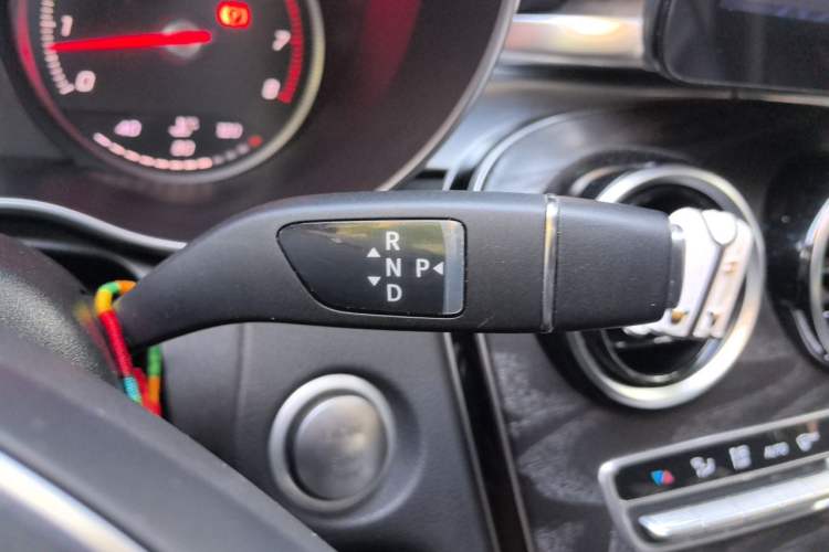 Used Mercedes-Benz C-Class 2016 C 180 L Sport Edition Gear Lever