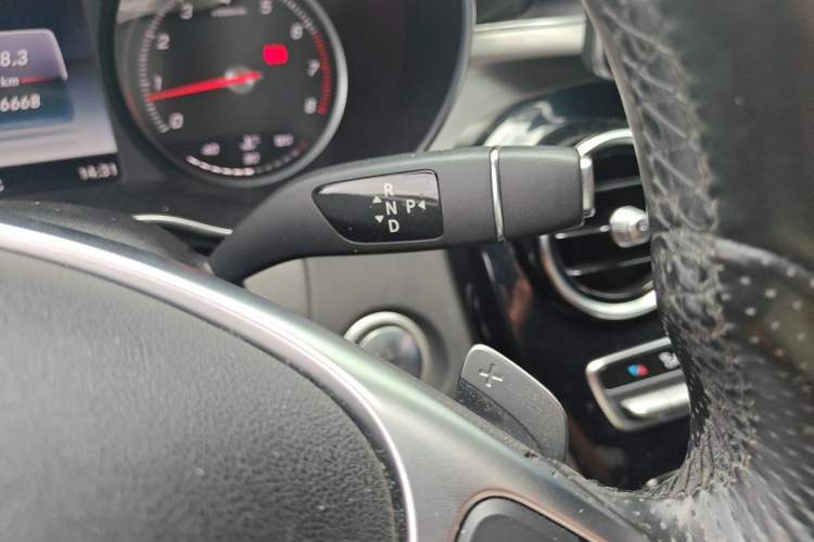 Used Mercedes-Benz C-Class 2016 C 200 Sport Edition Gear Lever