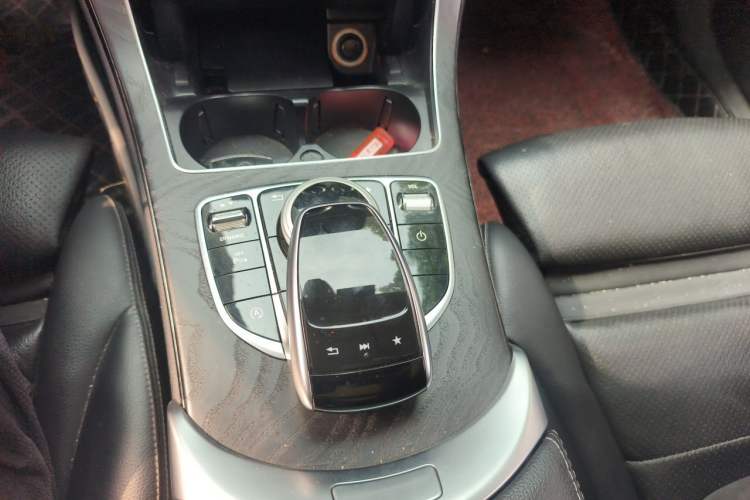 Used Mercedes-Benz C-Class 2016 C 200 L Sport Edition Gear Lever