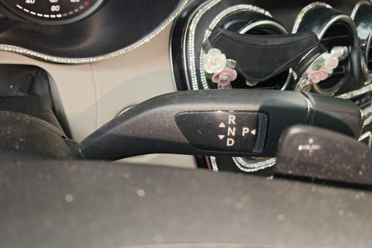 Used Mercedes-Benz C-Class 2016 C 200 L Sport Edition Gear Lever