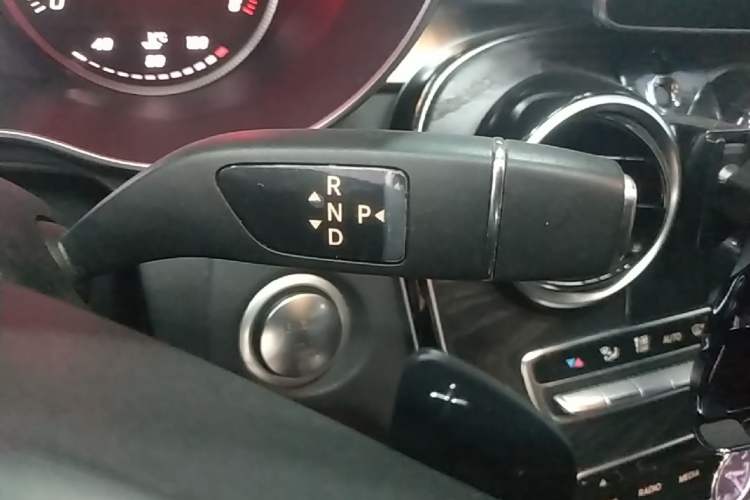 Used Mercedes-Benz C-Class 2016 C 200 L Sport Edition Gear Lever