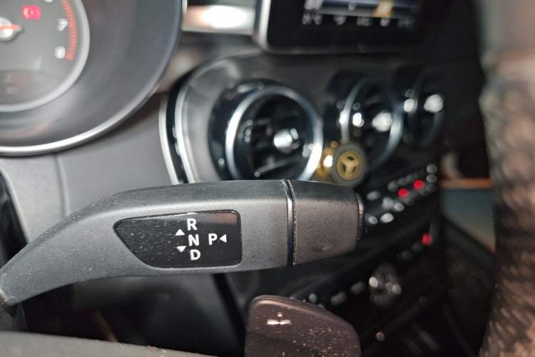 Used Mercedes-Benz C-Class 2016 C 180 L Sport Edition Gear Lever