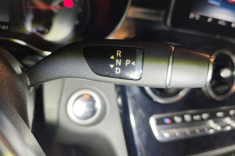 Used Mercedes-Benz C-Class 2016 C 200 Sport Edition Gear Lever