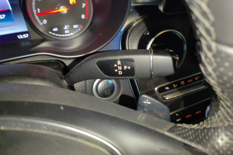 Used Mercedes-Benz C-Class 2016 C 200 L Sport Edition Gear Lever