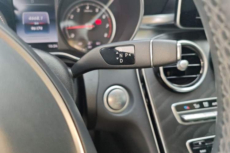 Used Mercedes-Benz C-Class 2016 C 200 L Sport Edition Gear Lever