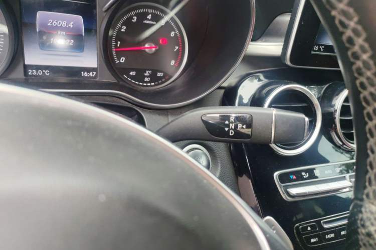 Used Mercedes-Benz C-Class 2016 C 200 Sport Edition Gear Lever
