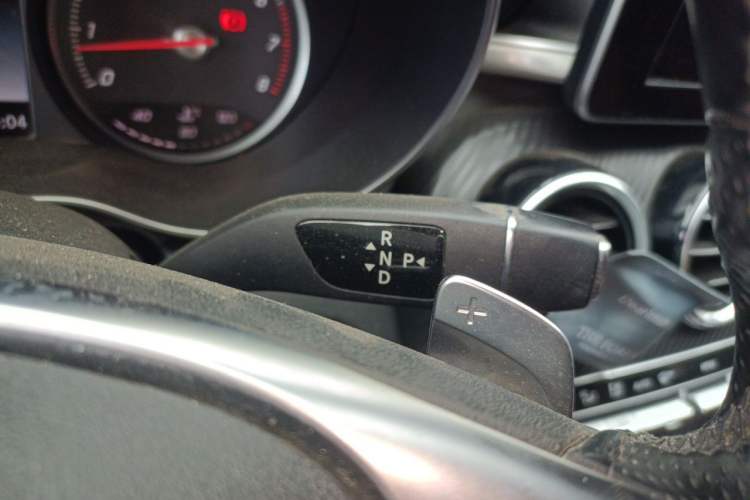 Used Mercedes-Benz C-Class 2016 C 200 Sport Edition Gear Lever