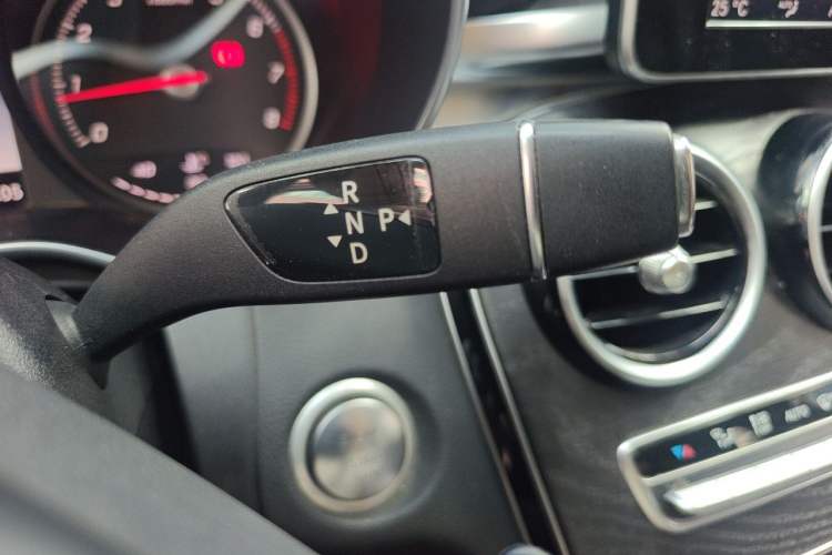 Used Mercedes-Benz C-Class 2016 C 200 L 4MATIC Sport Edition Gear Lever