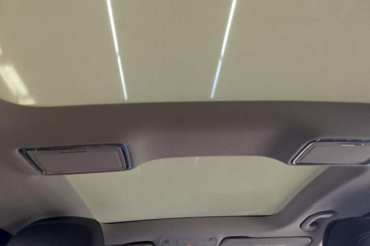 Used Mercedes-Benz C-Class 2016 C 200 L 4MATIC Sport Edition Headliner