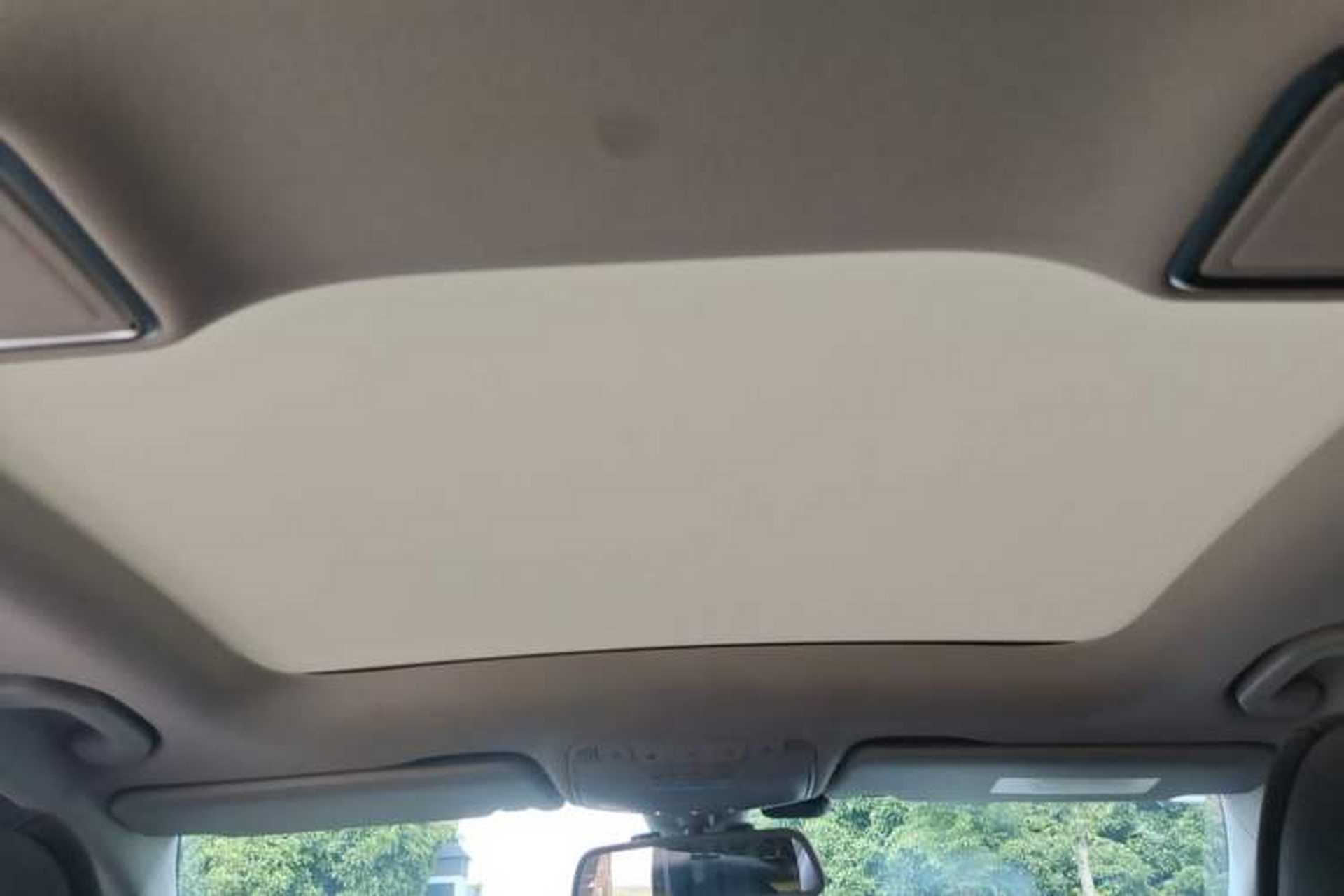 Used Mercedes-Benz C-Class 2016 C 200 L Headliner