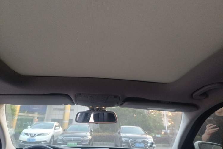 Used Mercedes-Benz C-Class 2016 C 200 L Sport Edition Headliner