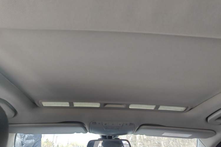 Used Mercedes-Benz C-Class 2016 C 180 L Sport Edition Headliner