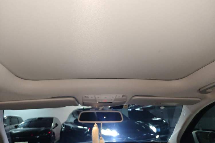Used Mercedes-Benz C-Class 2016 C 200 L Sport Edition Headliner