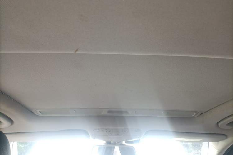 Used Mercedes-Benz C-Class 2016 C 180 L Sport Edition Headliner
