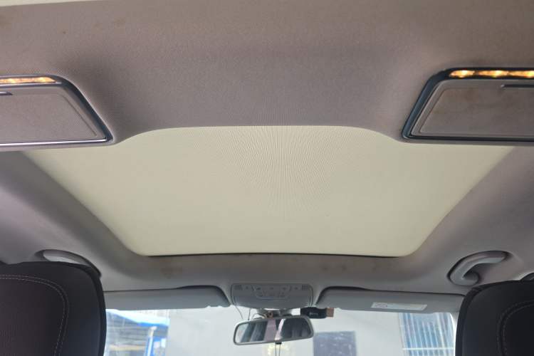 Used Mercedes-Benz C-Class 2016 C 200 L Sport Edition Headliner