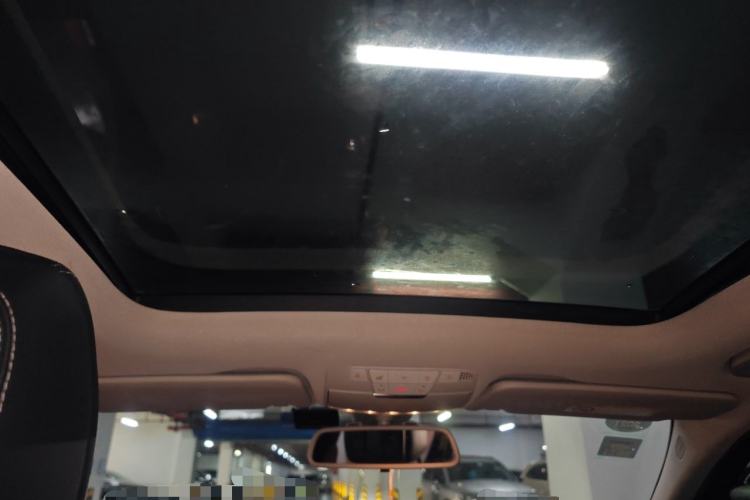 Used Mercedes-Benz C-Class 2016 C 200 L Sport Edition Headliner
