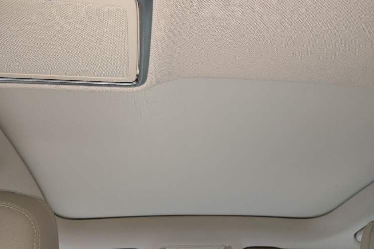 Used Mercedes-Benz C-Class 2016 C 200 L Sport Edition Headliner