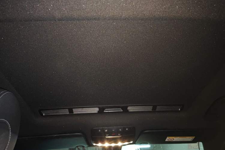 Used Mercedes-Benz C-Class 2016 C 200 Sport Edition Headliner
