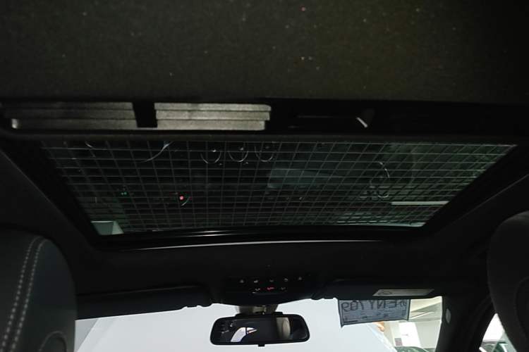 Used Mercedes-Benz C-Class 2016 C 200 Sport Edition Headliner