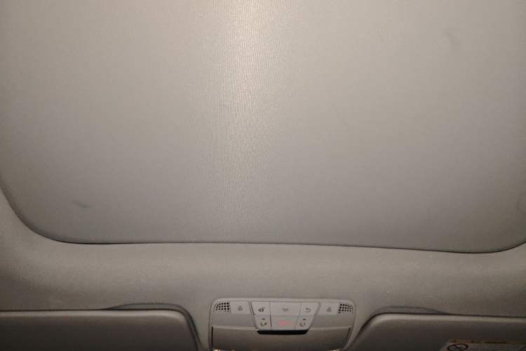 Used Mercedes-Benz C-Class 2016 C 200 L Sport Edition Headliner