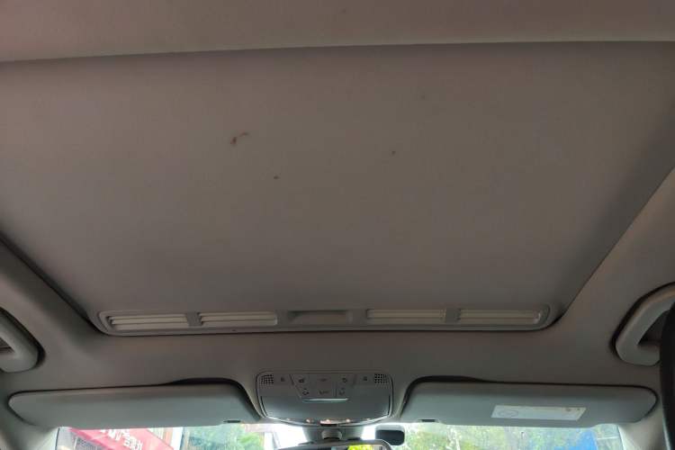 Used Mercedes-Benz C-Class 2016 C 180 L Sport Edition Headliner