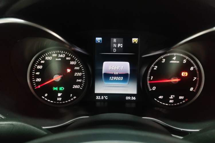 Used Mercedes-Benz C-Class 2016 C 180 L Sport Edition Instrument Cluster