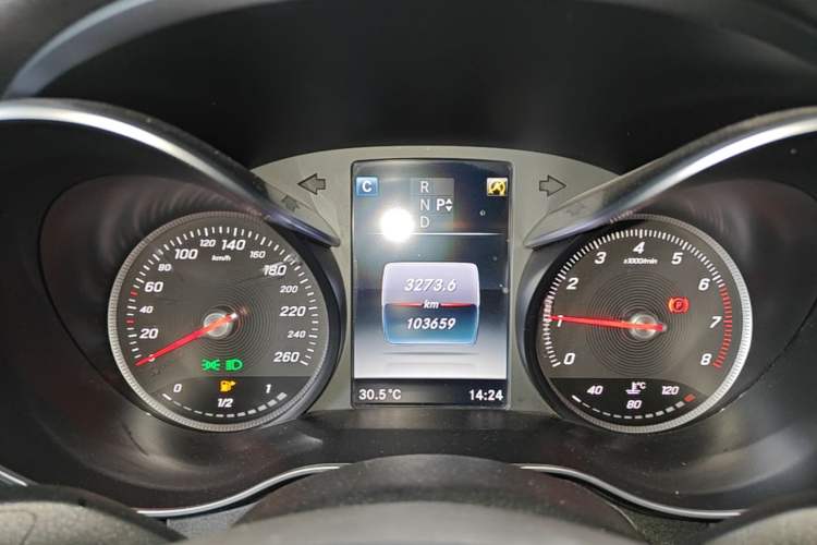 Used Mercedes-Benz C-Class 2016 C 200 L Instrument Cluster