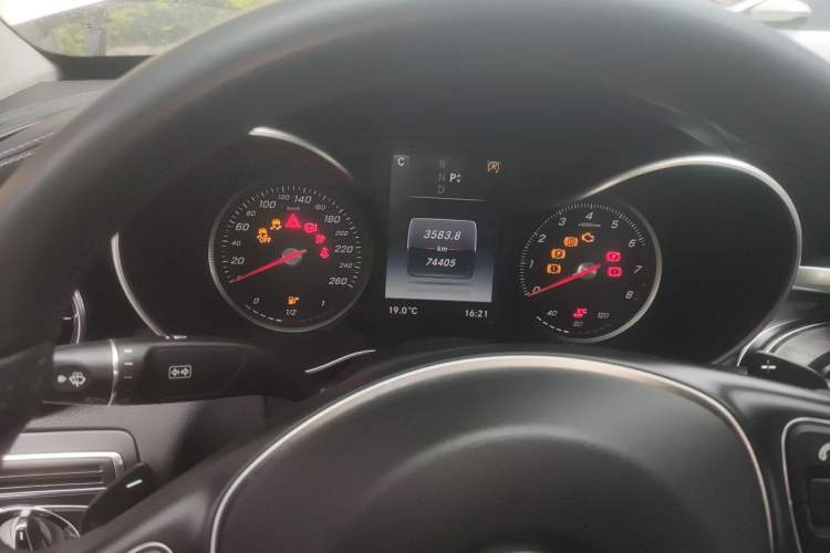 Used Mercedes-Benz C-Class 2016 C 200 L Sport Edition Instrument Cluster