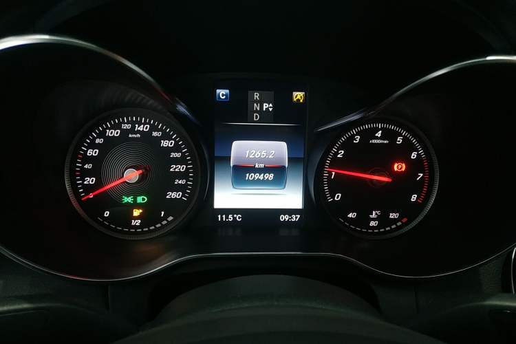 Used Mercedes-Benz C-Class 2016 C 200 L Sport Edition Instrument Cluster