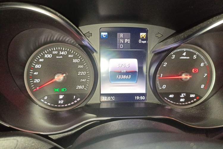 Used Mercedes-Benz C-Class 2016 C 200 L Sport Edition Instrument Cluster