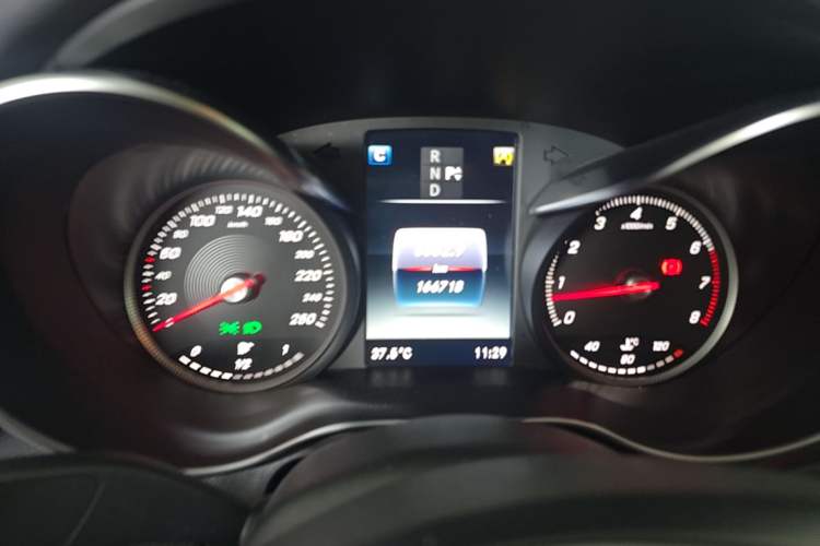Used Mercedes-Benz C-Class 2016 C 200 L Sport Edition Instrument Cluster