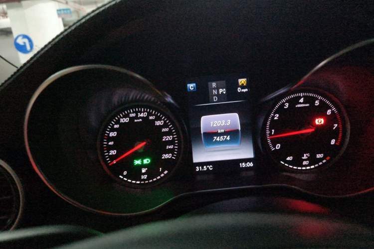 Used Mercedes-Benz C-Class 2016 C 200 L Sport Edition Instrument Cluster